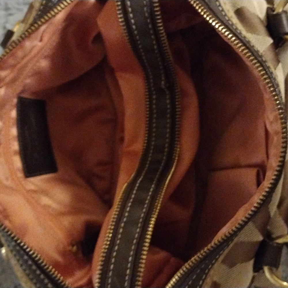 Coach purse - Picture 2 of 4